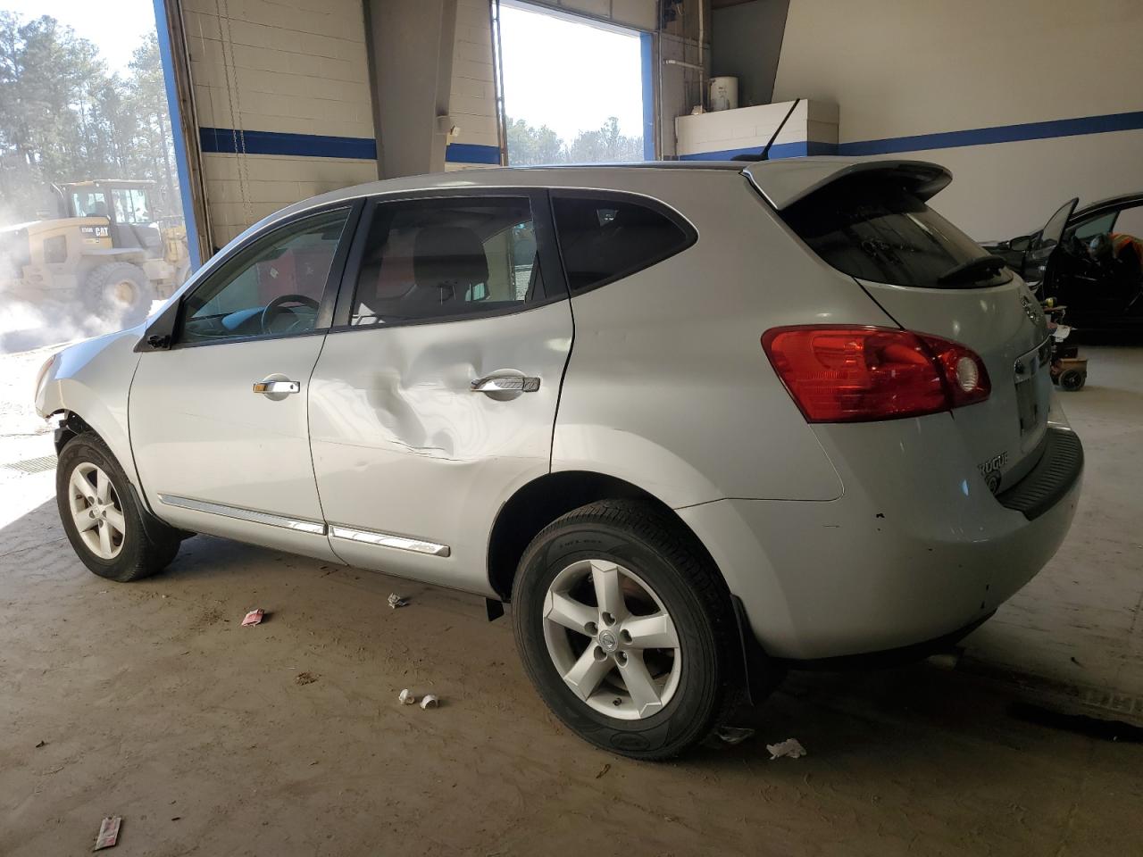 2012 Nissan Rogue - Image 2