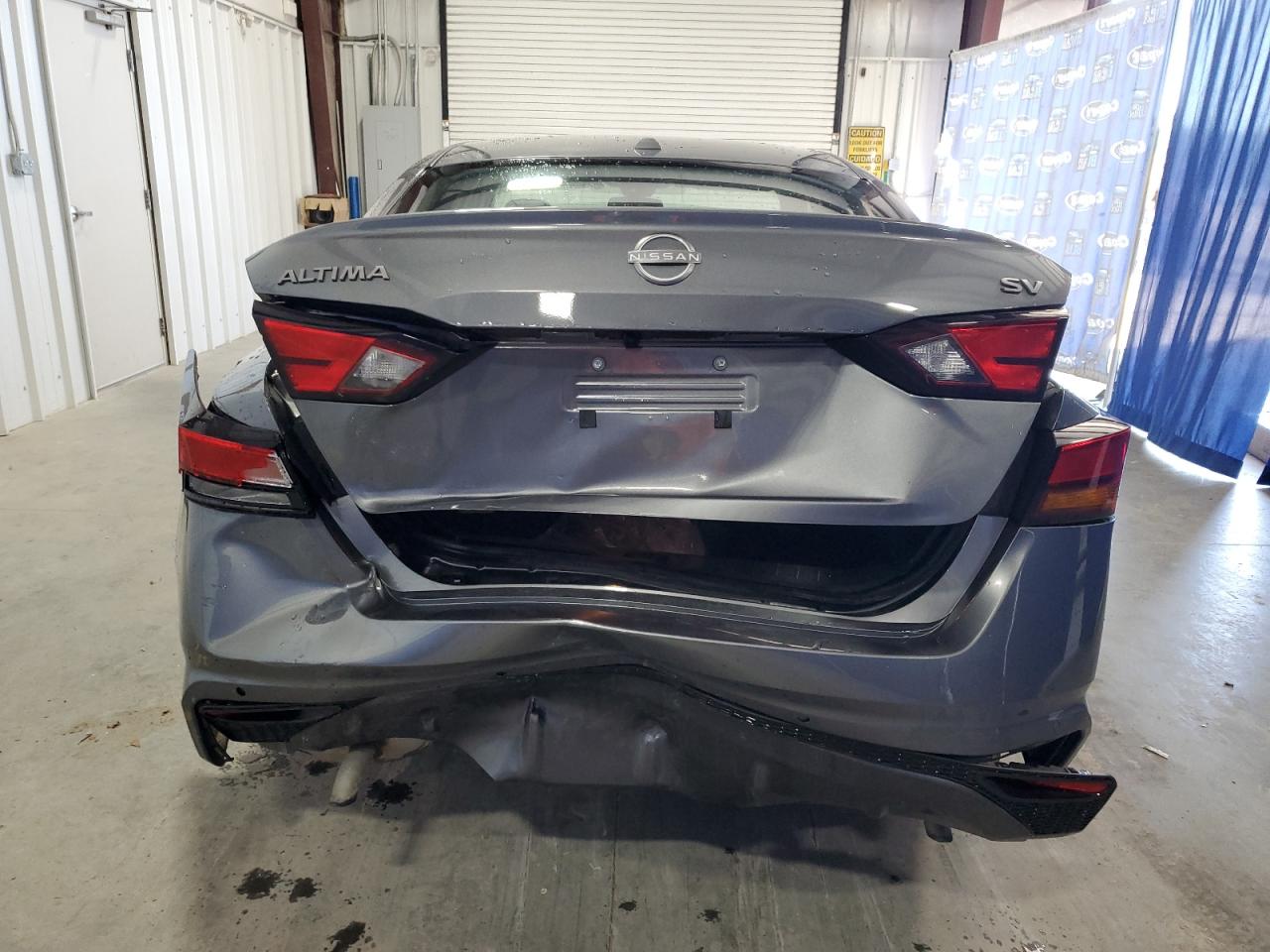 2024 Nissan Altima - Image 6
