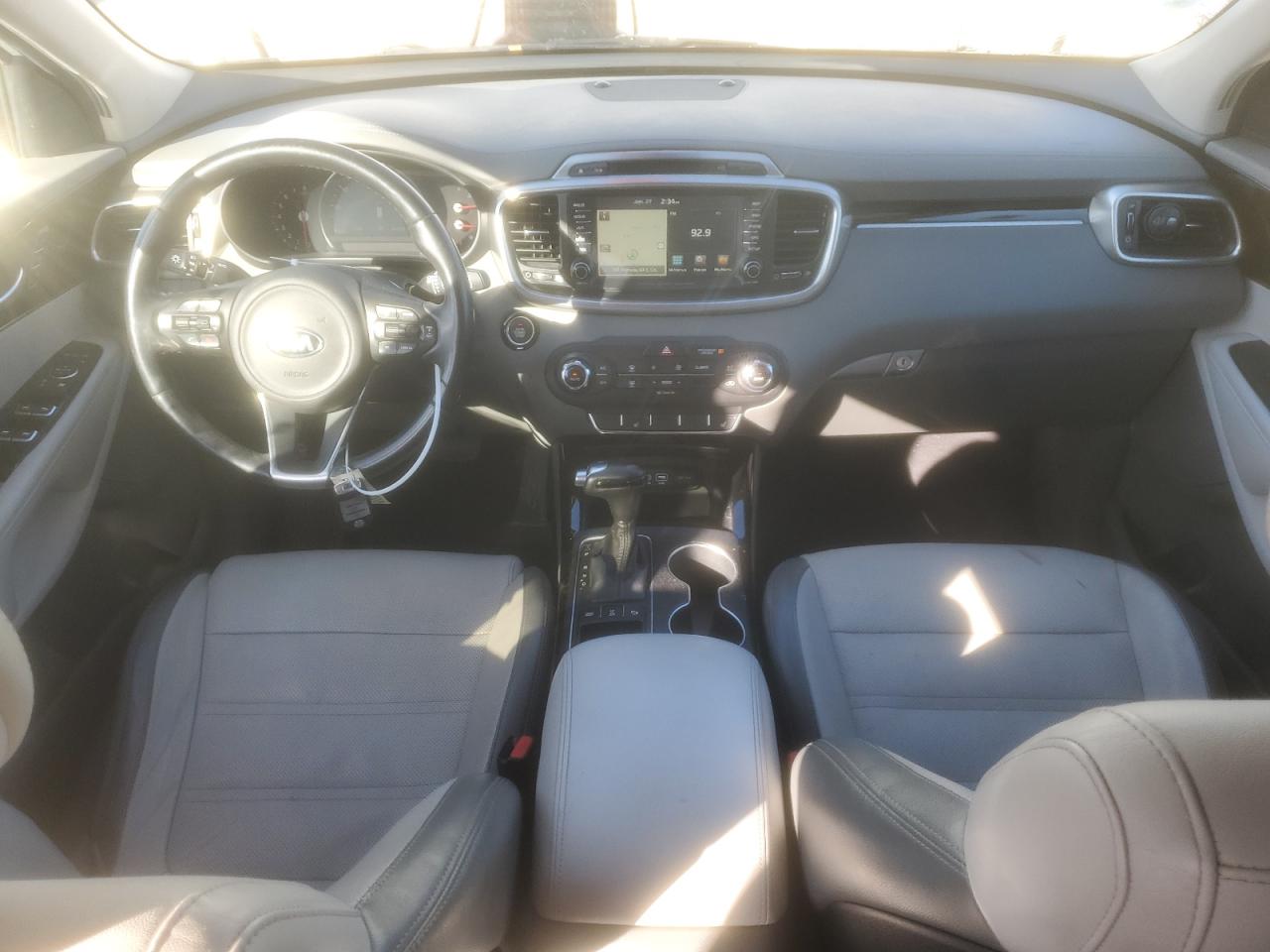 2016 Kia Sorento - Image 8