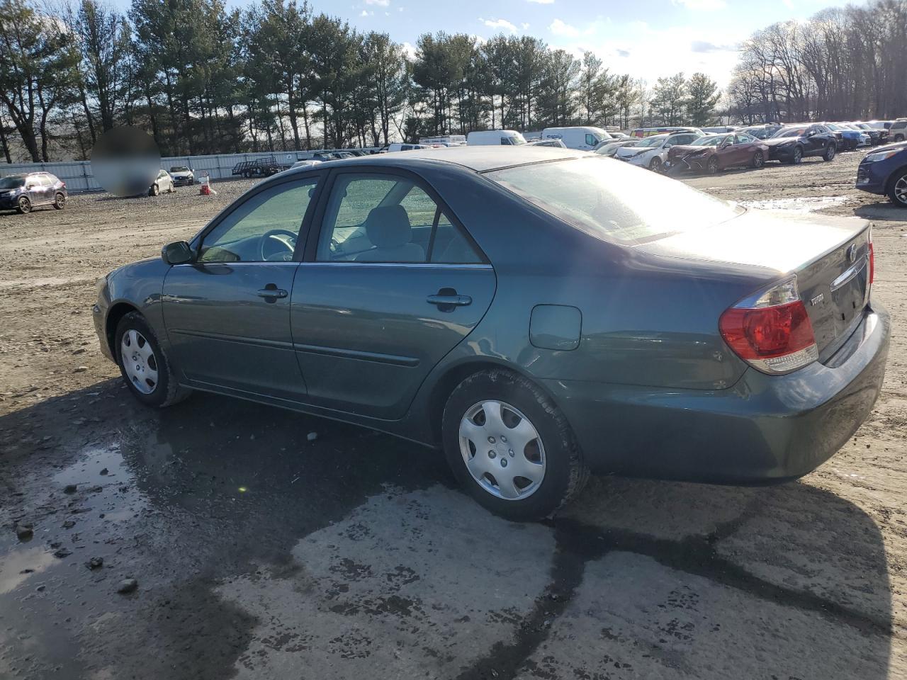 2006 Toyota Camry - Image 2