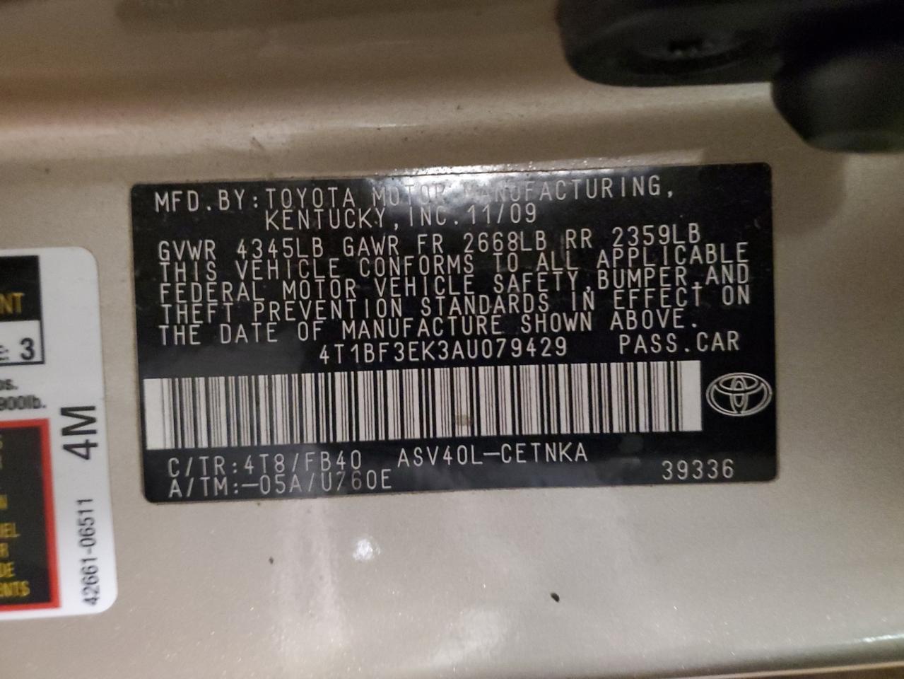 2010 Toyota Camry - Image 12