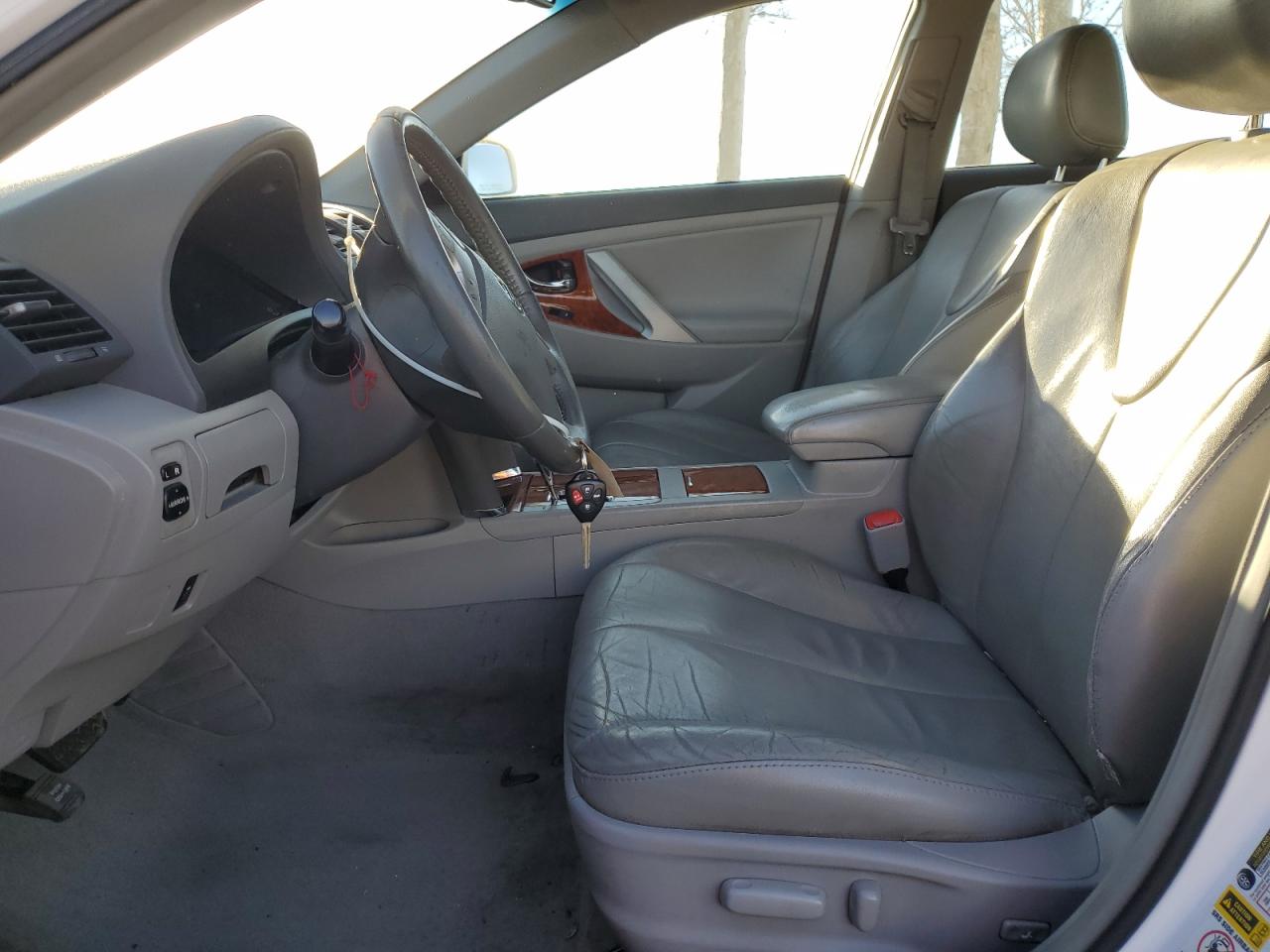2011 Toyota Camry - Image 7