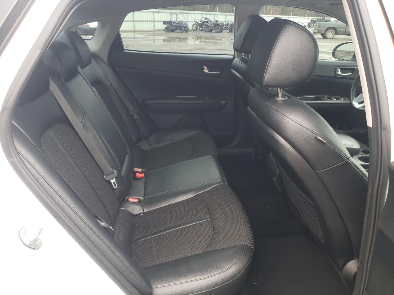 2019 Kia Optima - Image 10