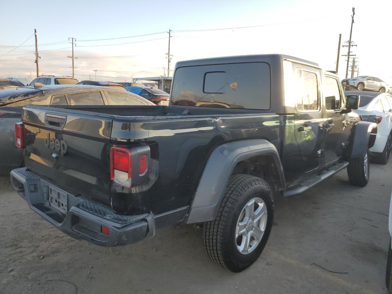 2020 Jeep Gladiator - Image 3