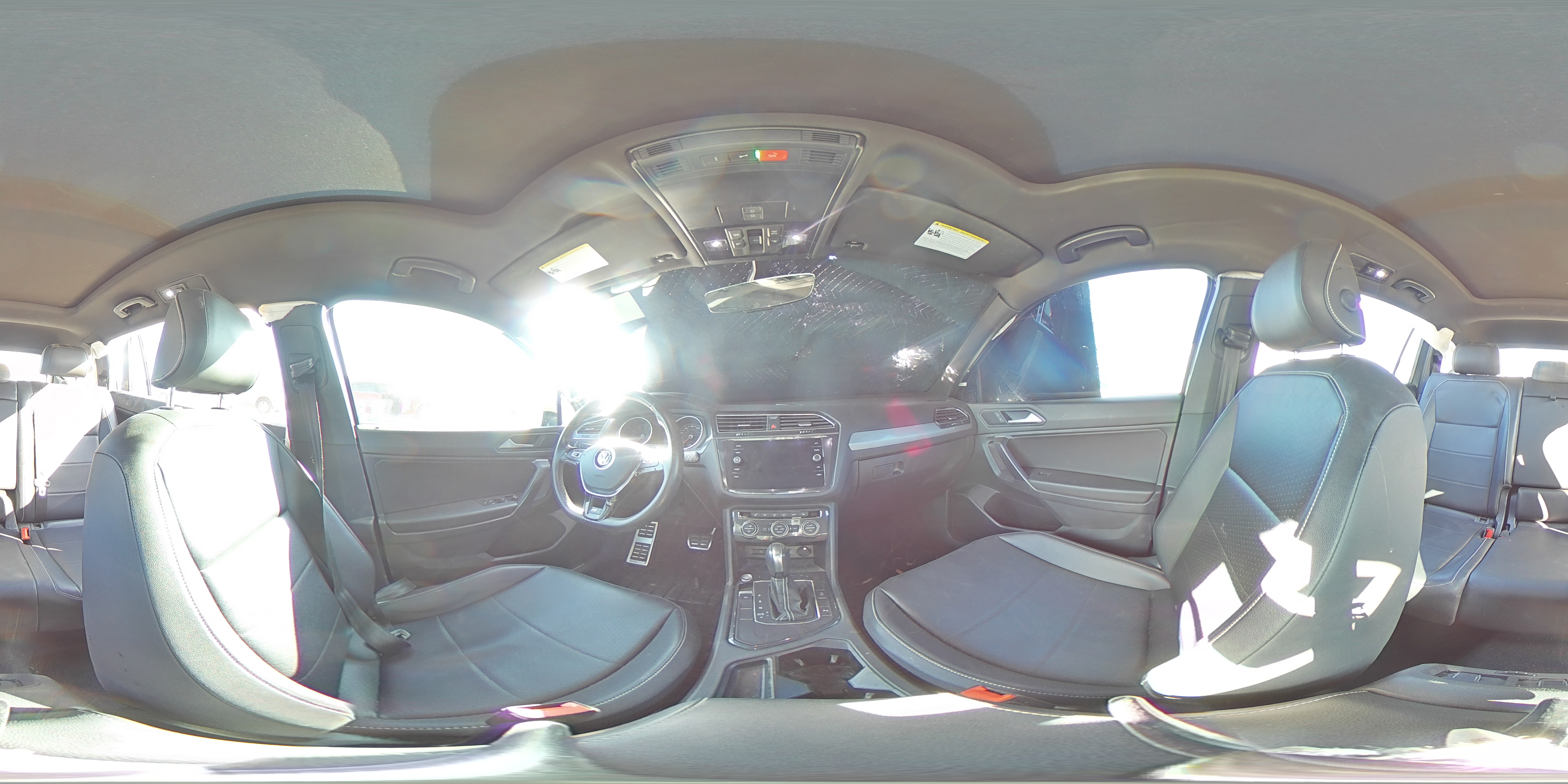 2021 Volkswagen Tiguan - Image 14