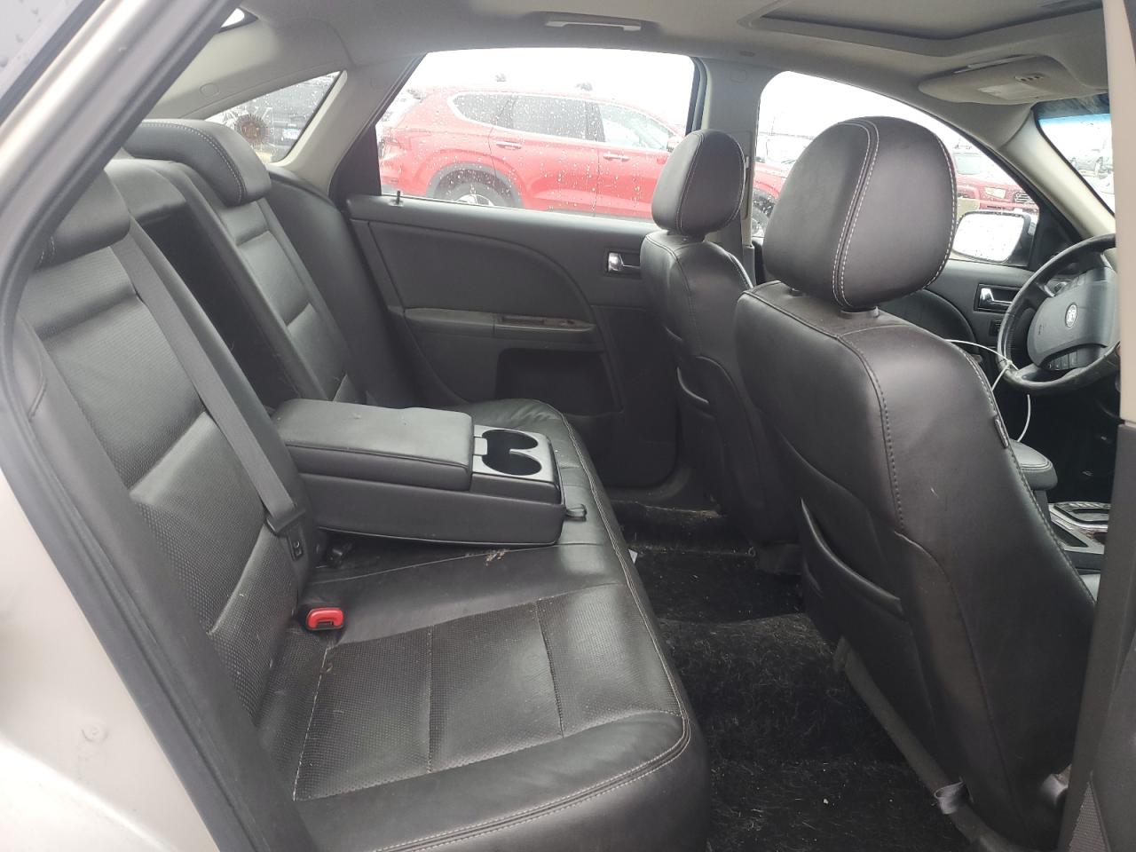 2008 Ford Taurus - Image 10
