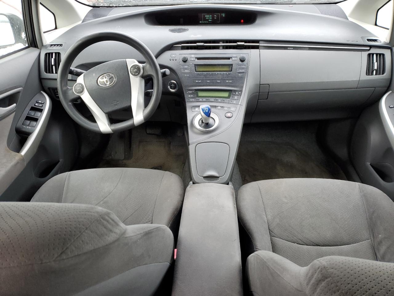 2011 Toyota Prius - Image 8