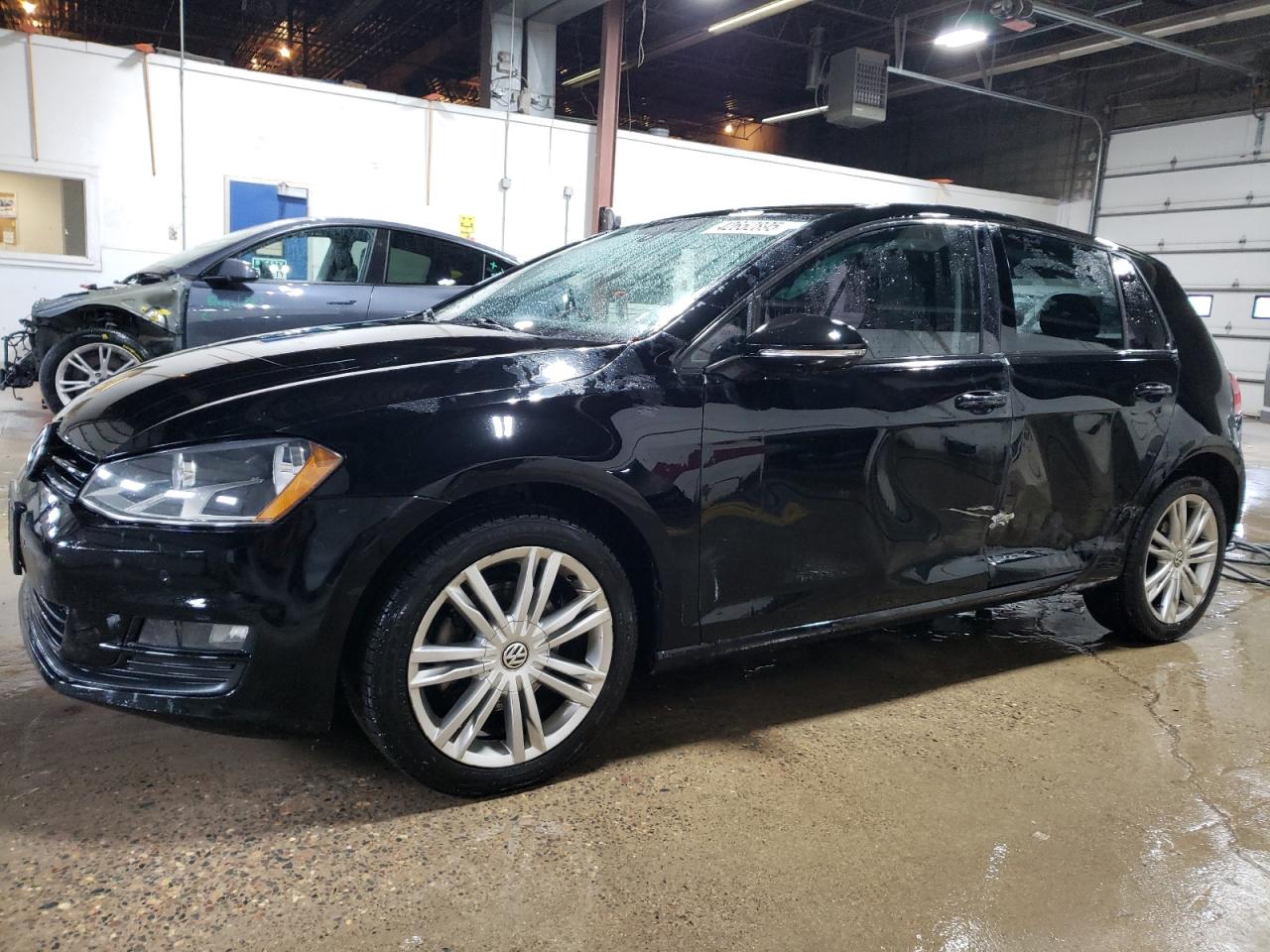 2015 Volkswagen Golf - Image 1