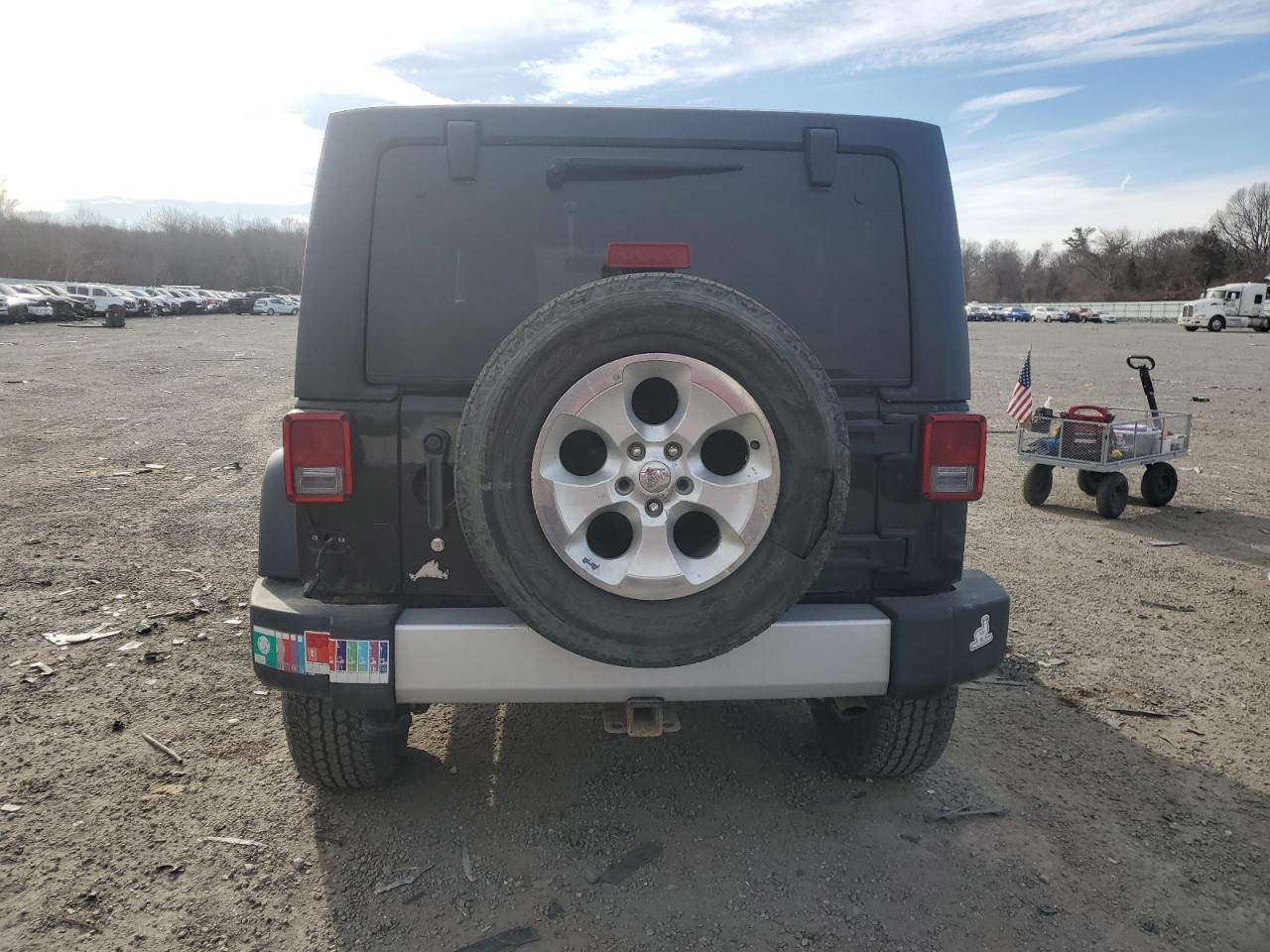 2014 Jeep Wrangler - Image 6