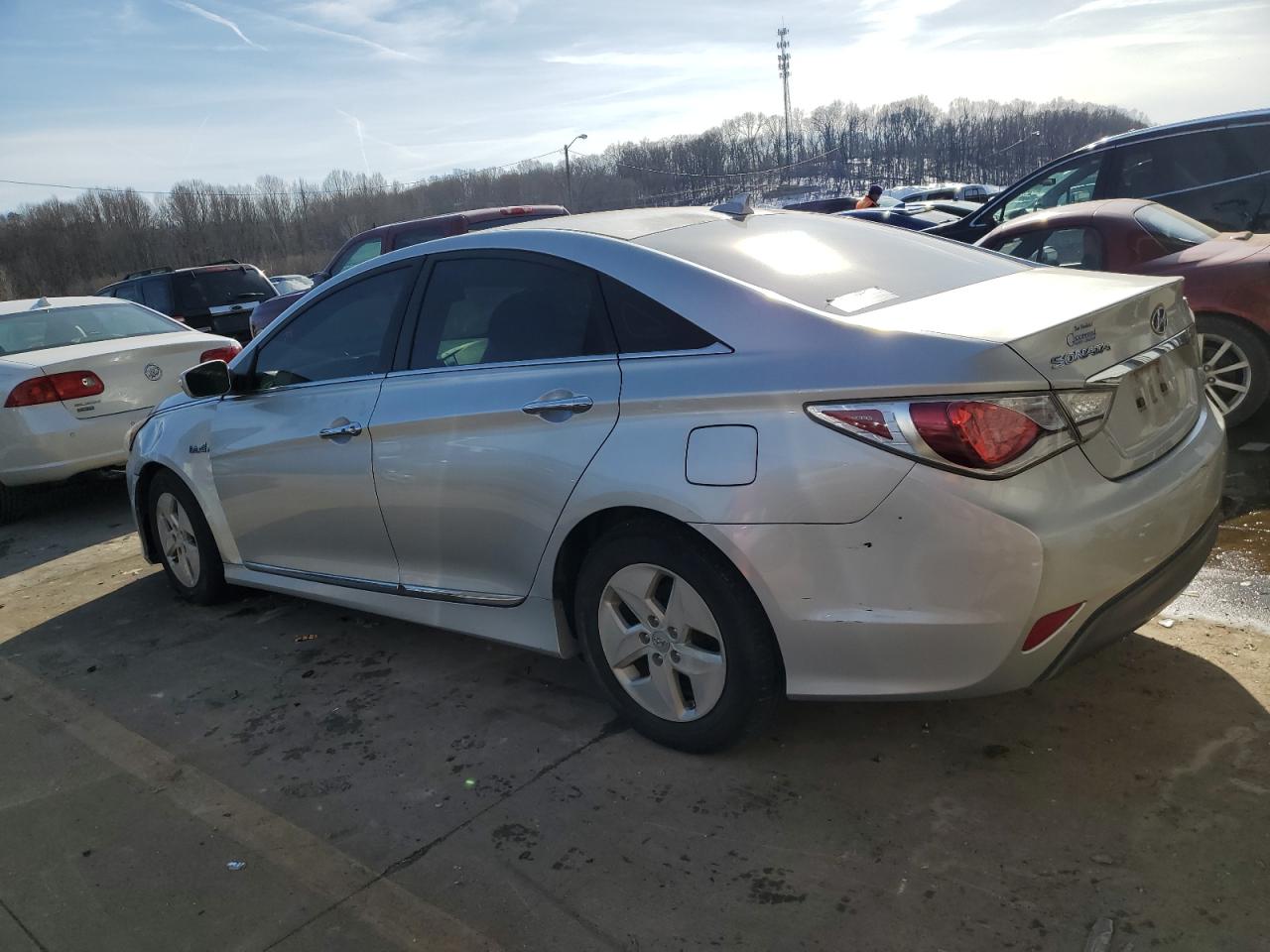 2012 Hyundai Sonata - Image 2