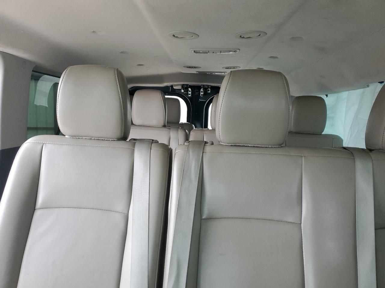 2015 Nissan NV - Image 10