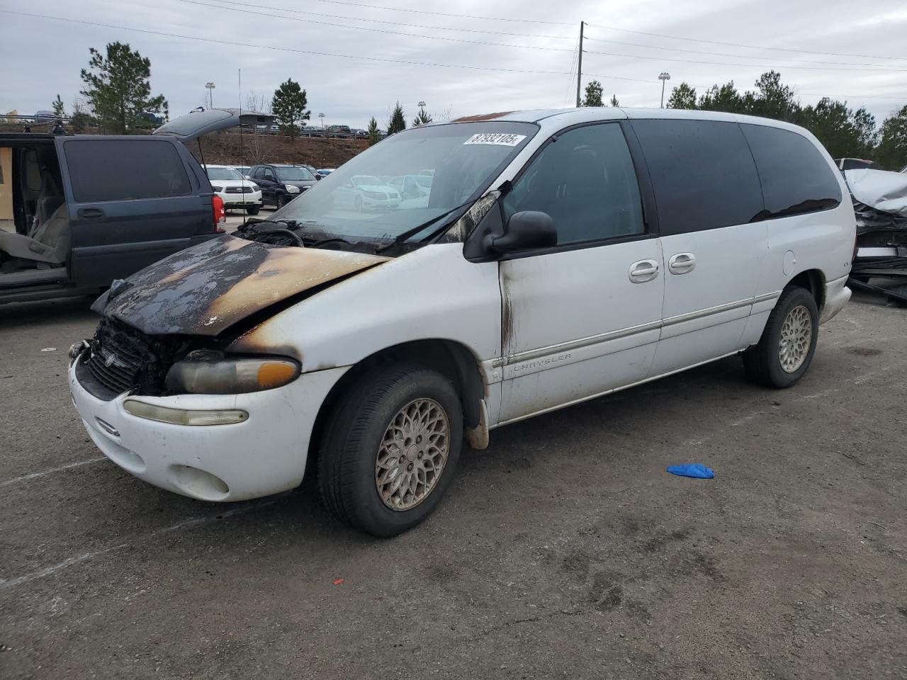 1998 Chrysler Town & Country - Image 1