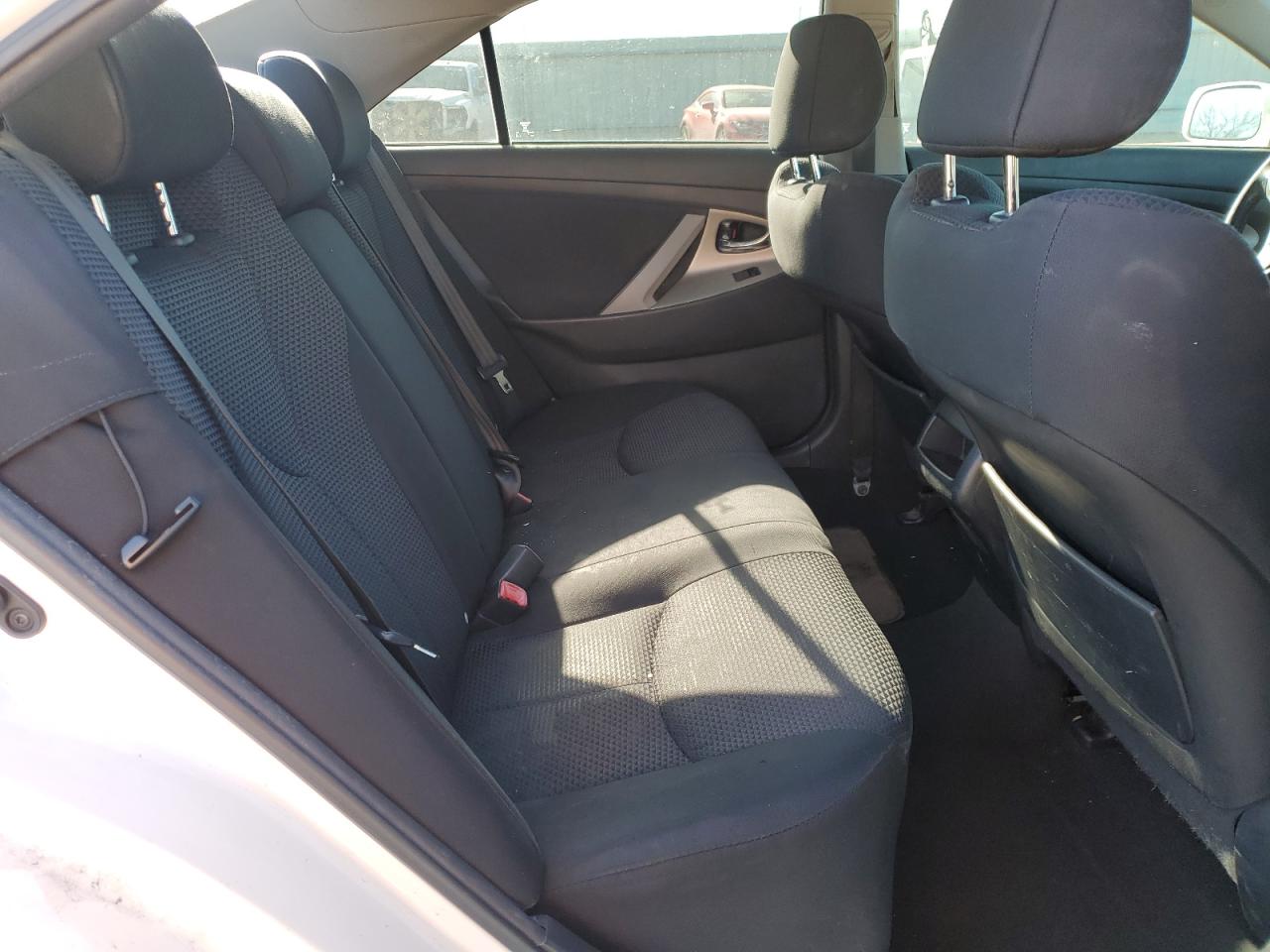 2011 Toyota Camry - Image 10