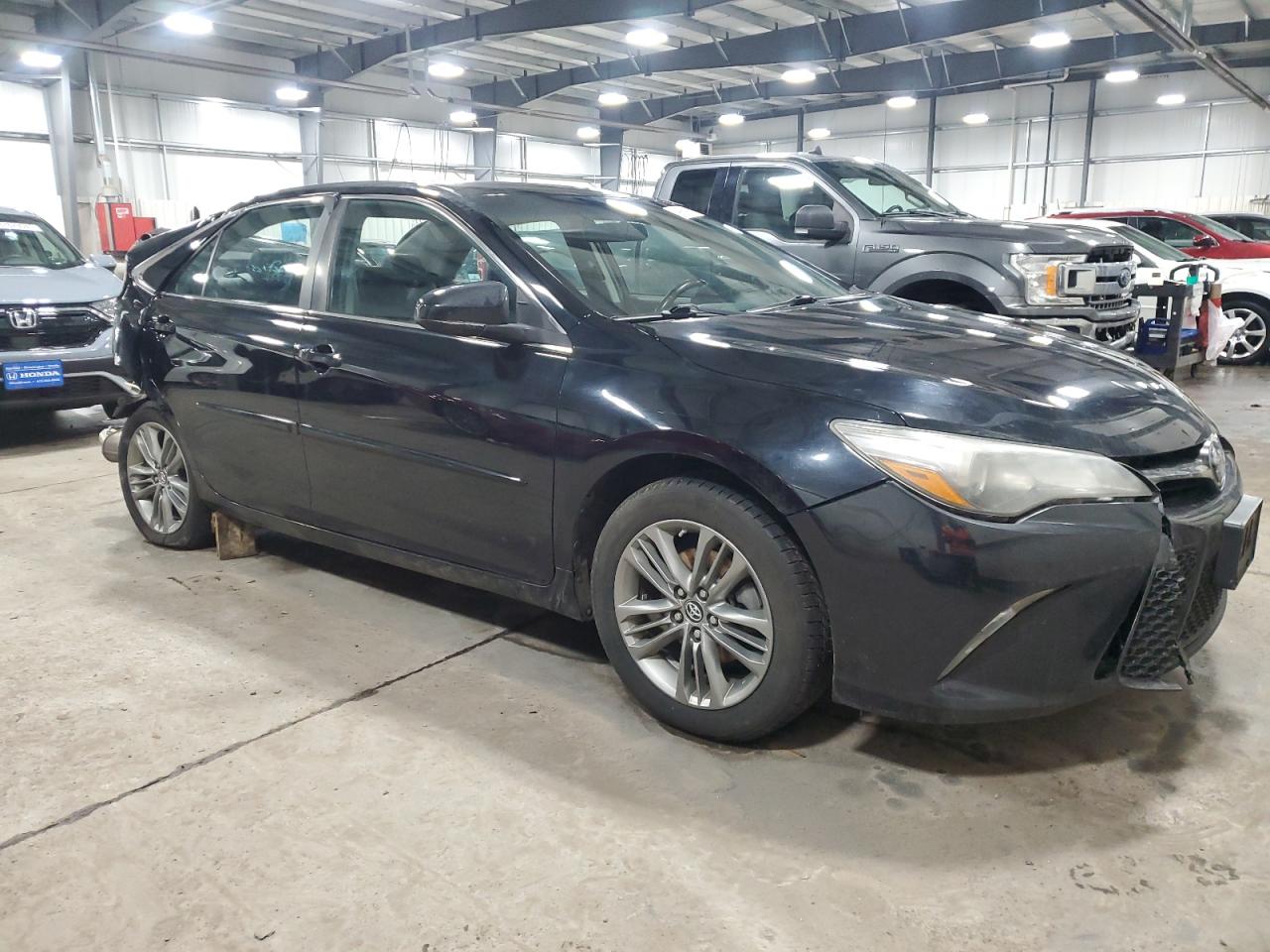 2016 Toyota Camry - Image 4