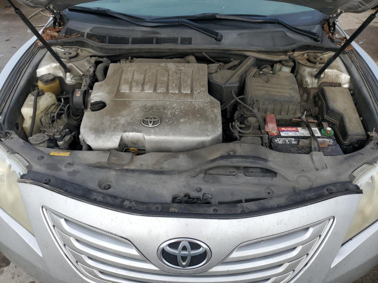 2009 Toyota Camry - Image 11