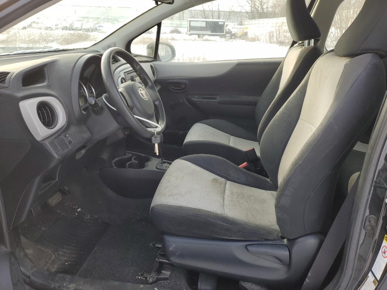 2014 Toyota Yaris - Image 7