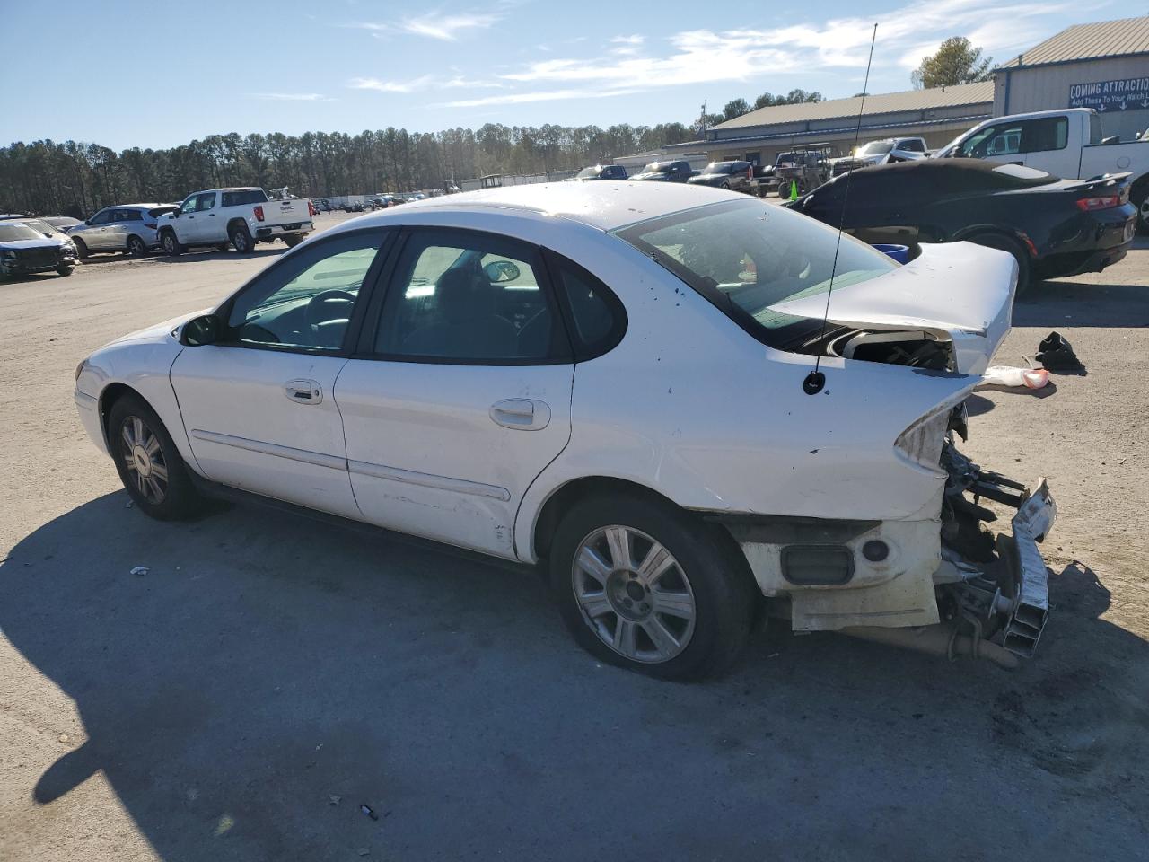 2005 Ford Taurus - Image 2