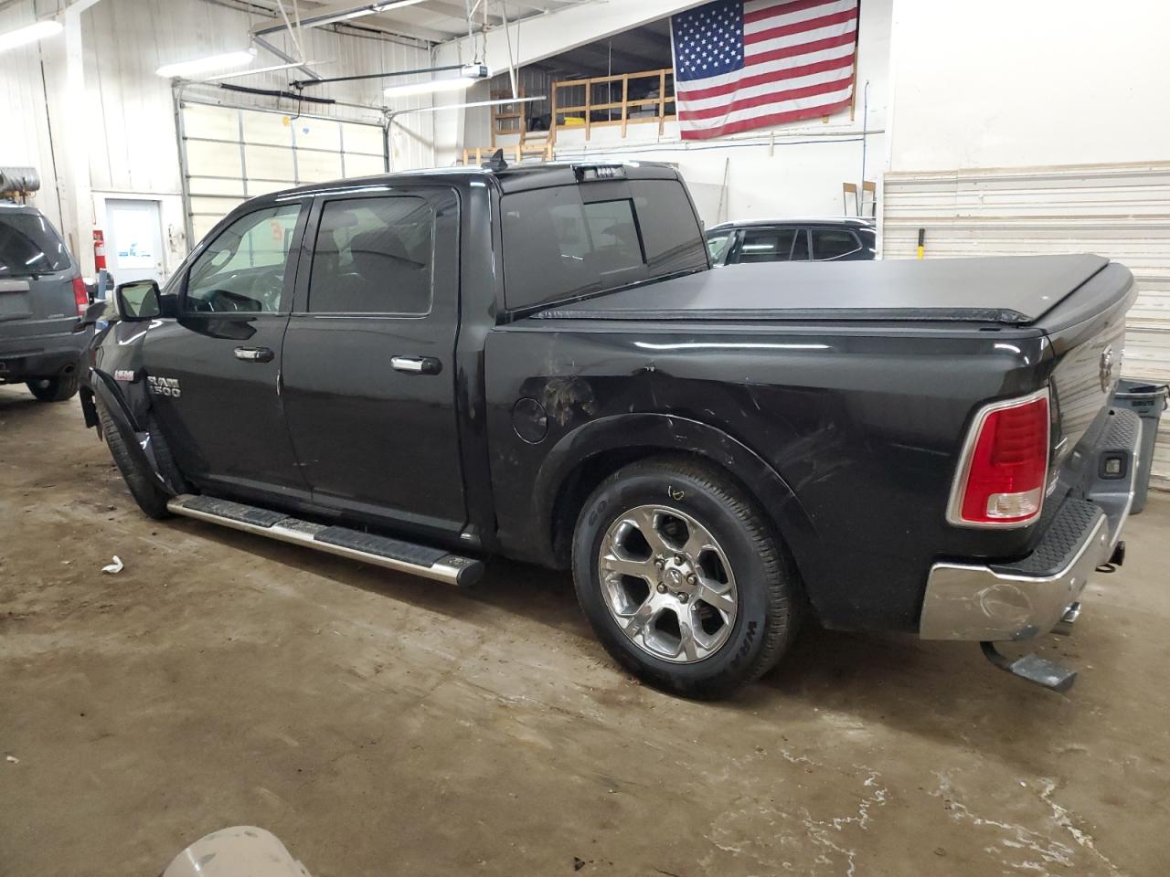 2016 RAM 1500 - Image 2