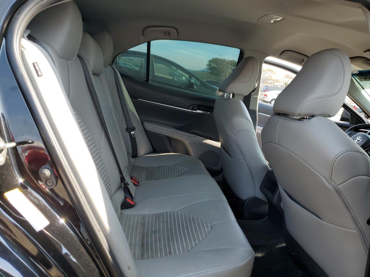 2018 Toyota Camry - Image 10
