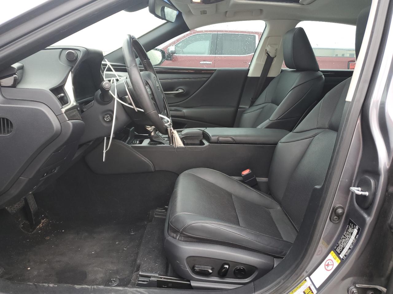 2019 Lexus ES - Image 7