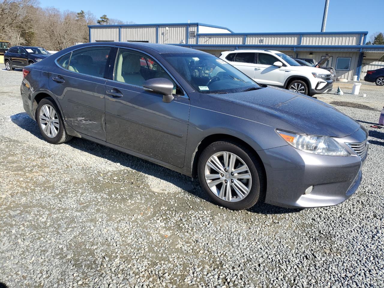 2013 Lexus ES - Image 4
