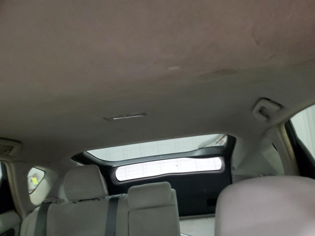 2011 Toyota Prius - Image 10