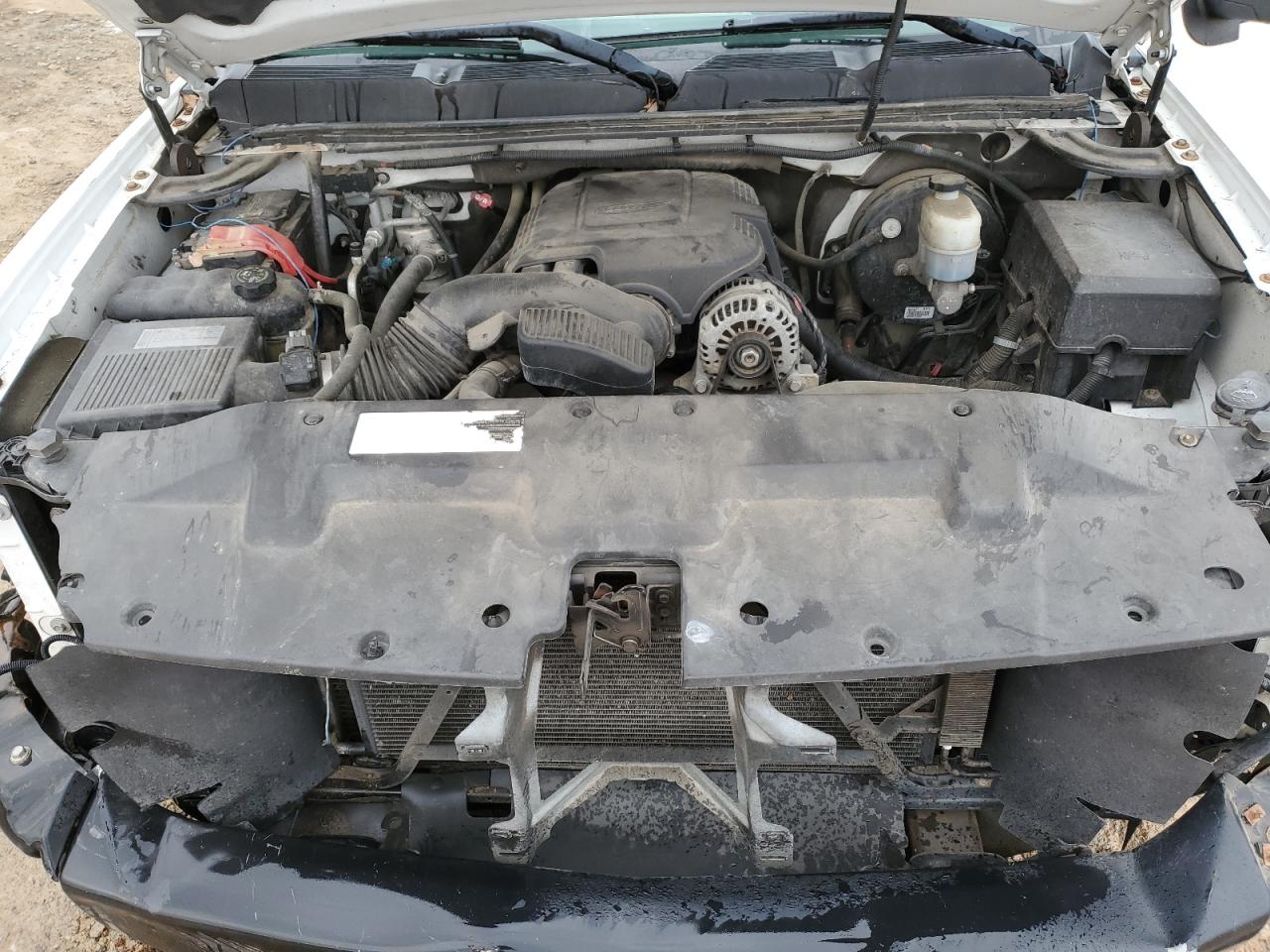 2009 Chevrolet Silverado - Image 11
