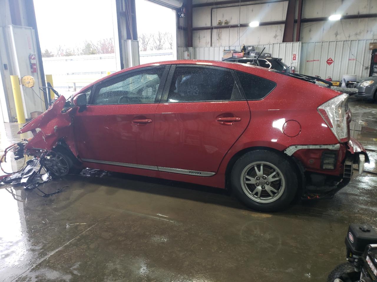 2010 Toyota Prius - Image 2
