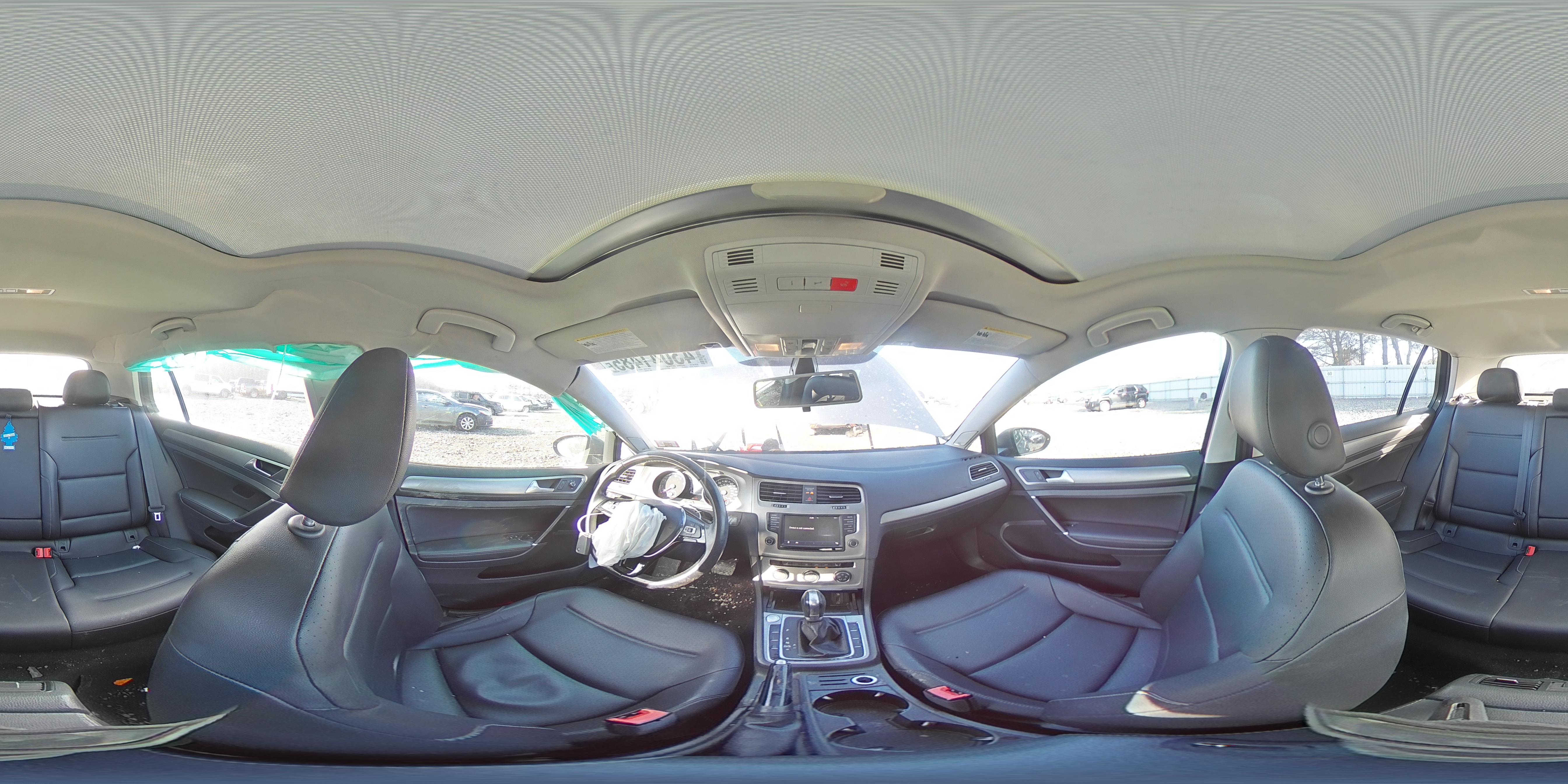 2017 Volkswagen Golf - Image 12