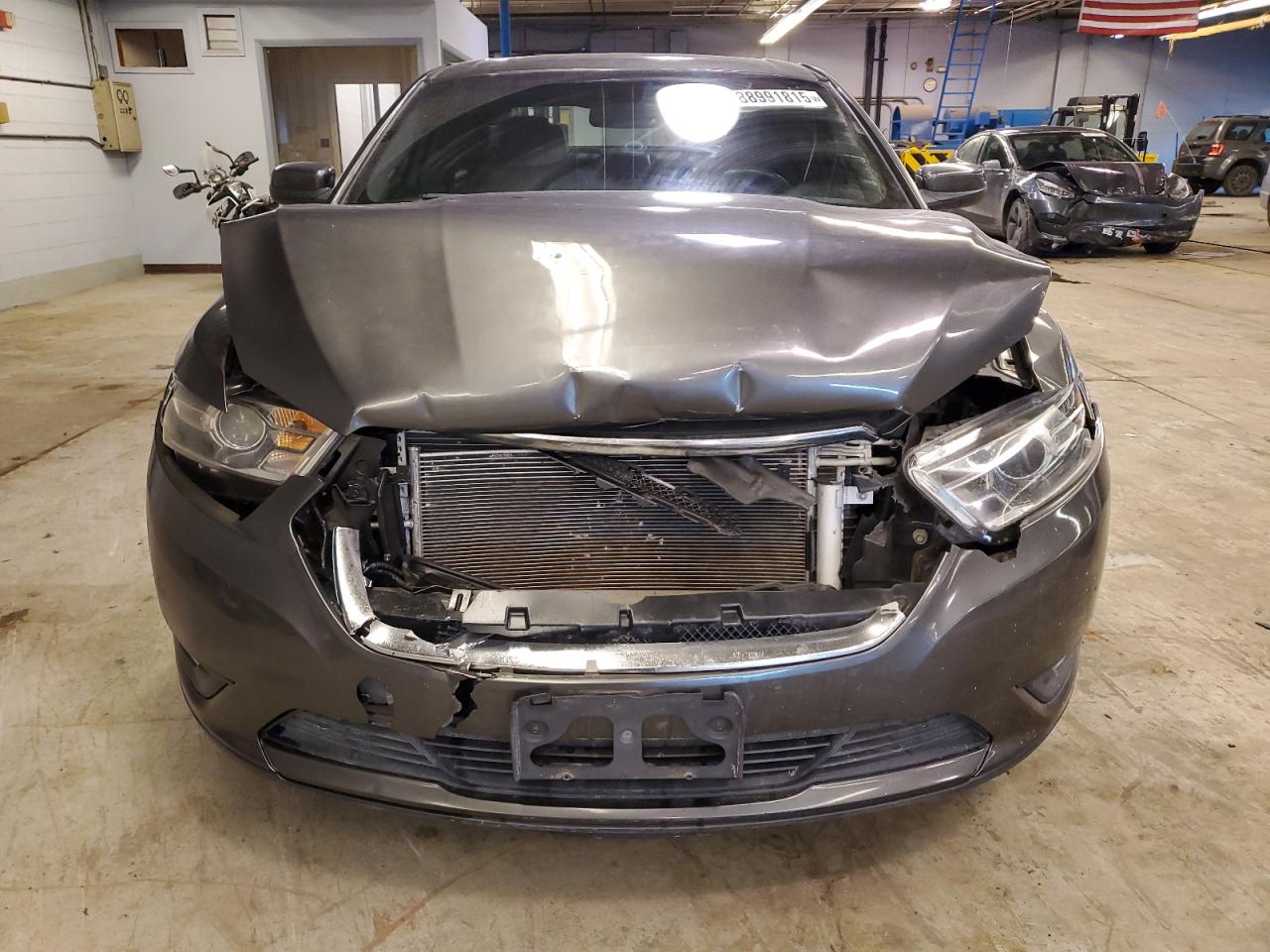 VIN 1FAHP2E81FG182483 2015 FORD TAURUS no.5