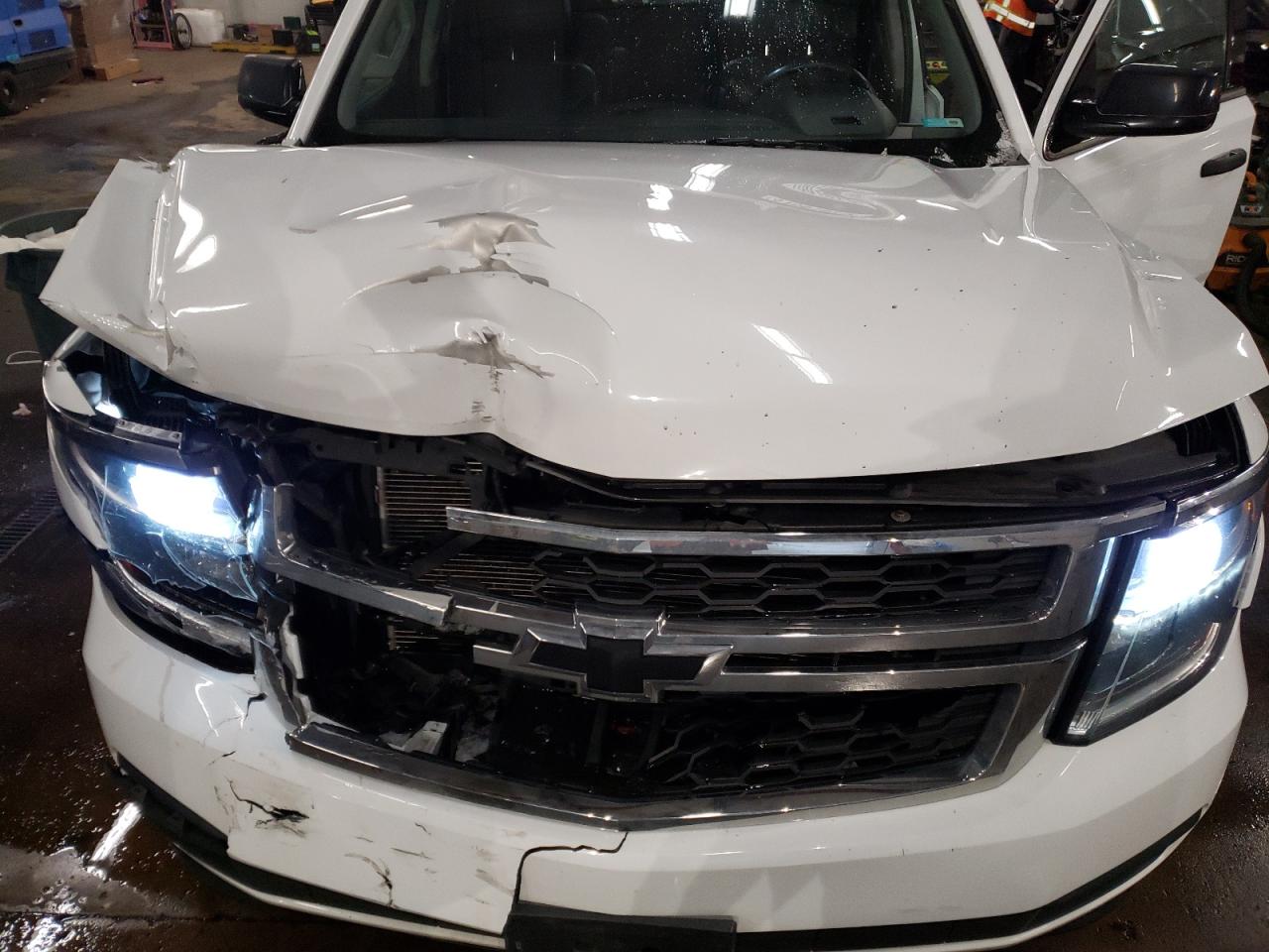 2016 Chevrolet Suburban - Image 12