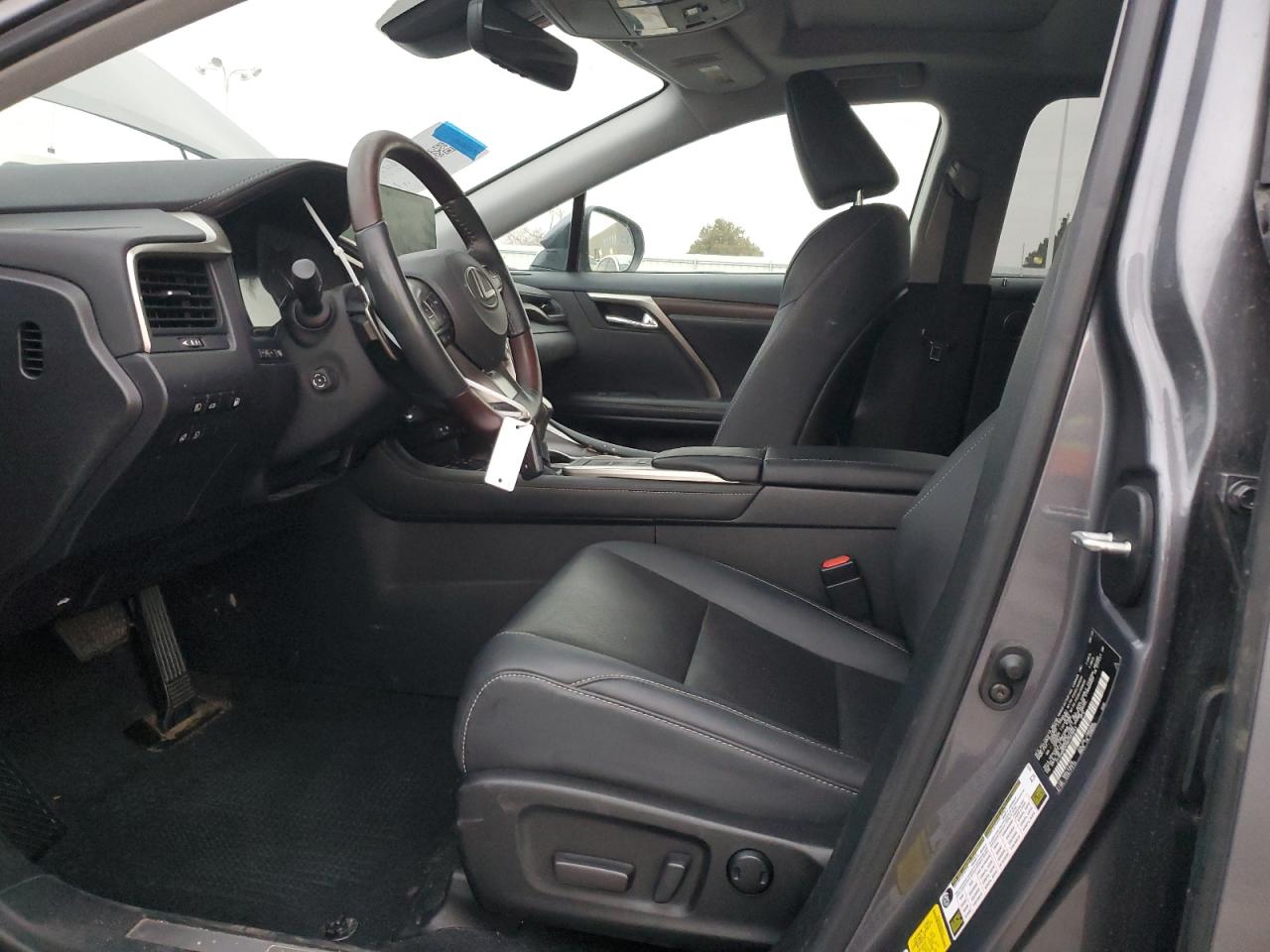 2022 Lexus RX - Image 7