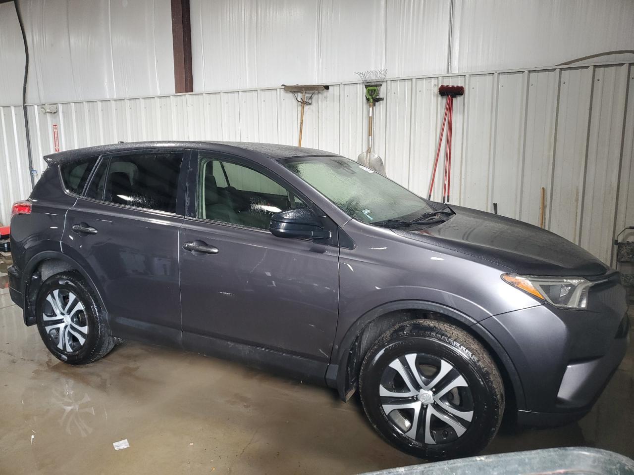 2018 Toyota RAV 4 - Image 4