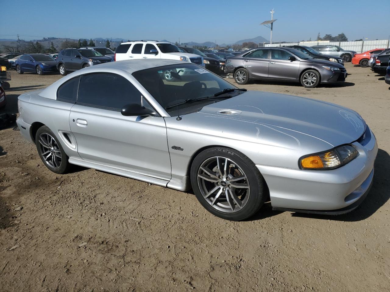 1998 Ford Mustang - Image 4