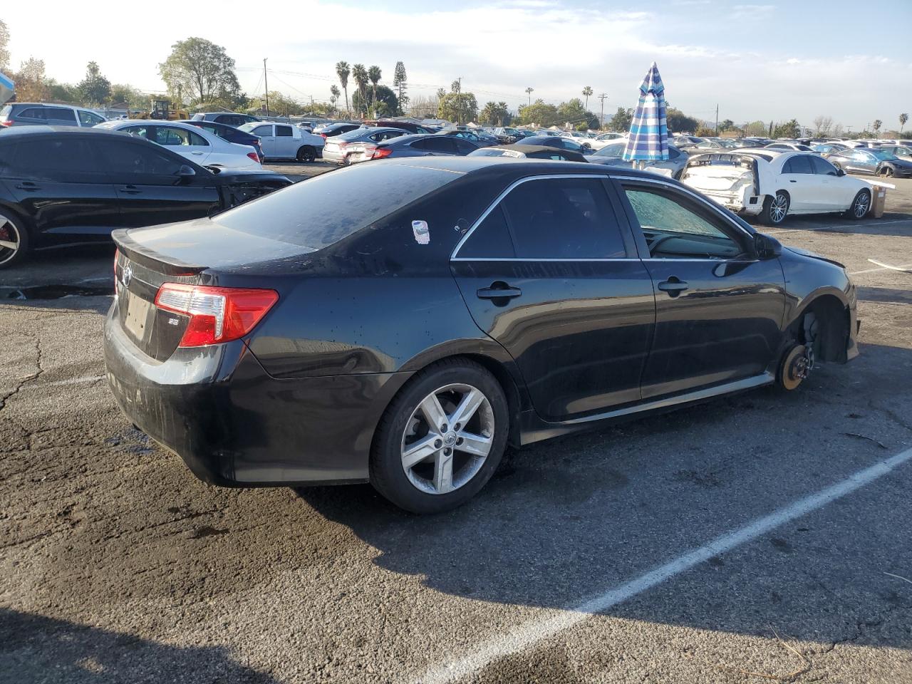 2014 Toyota Camry - Image 3