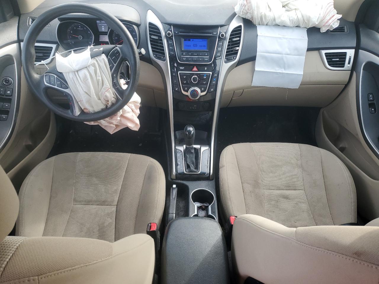 2016 Hyundai Elantra - Image 8