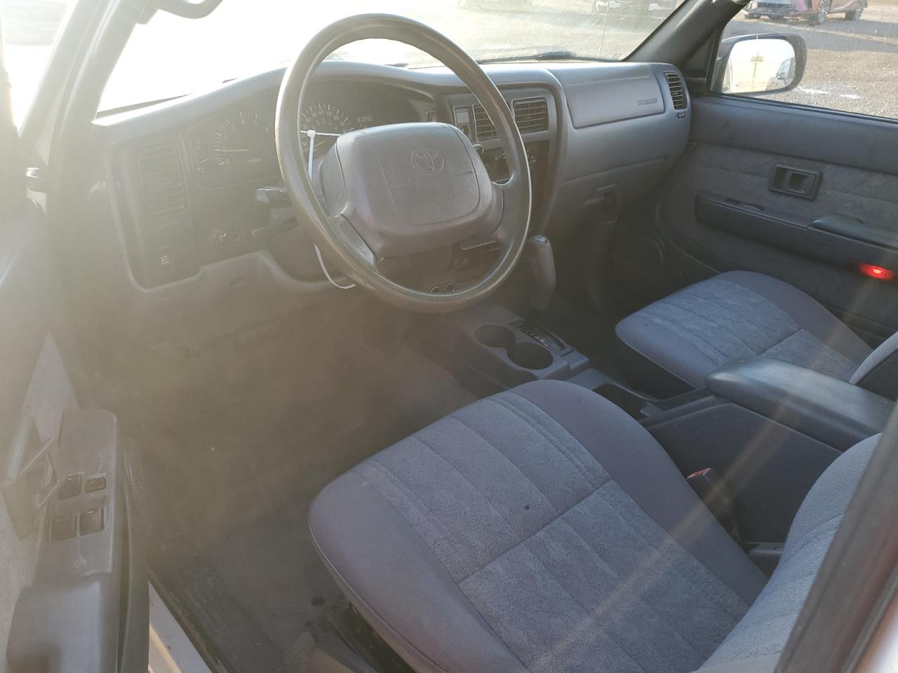 2000 Toyota Tacoma - Image 8