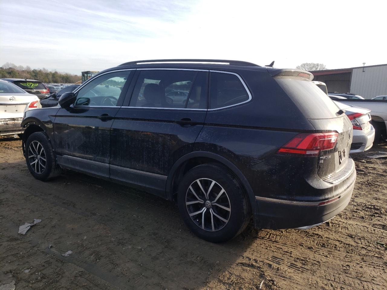 2021 Volkswagen Tiguan - Image 2