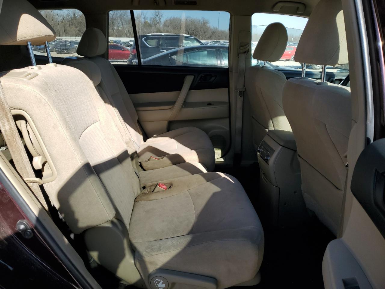 2013 Toyota Highlander - Image 11