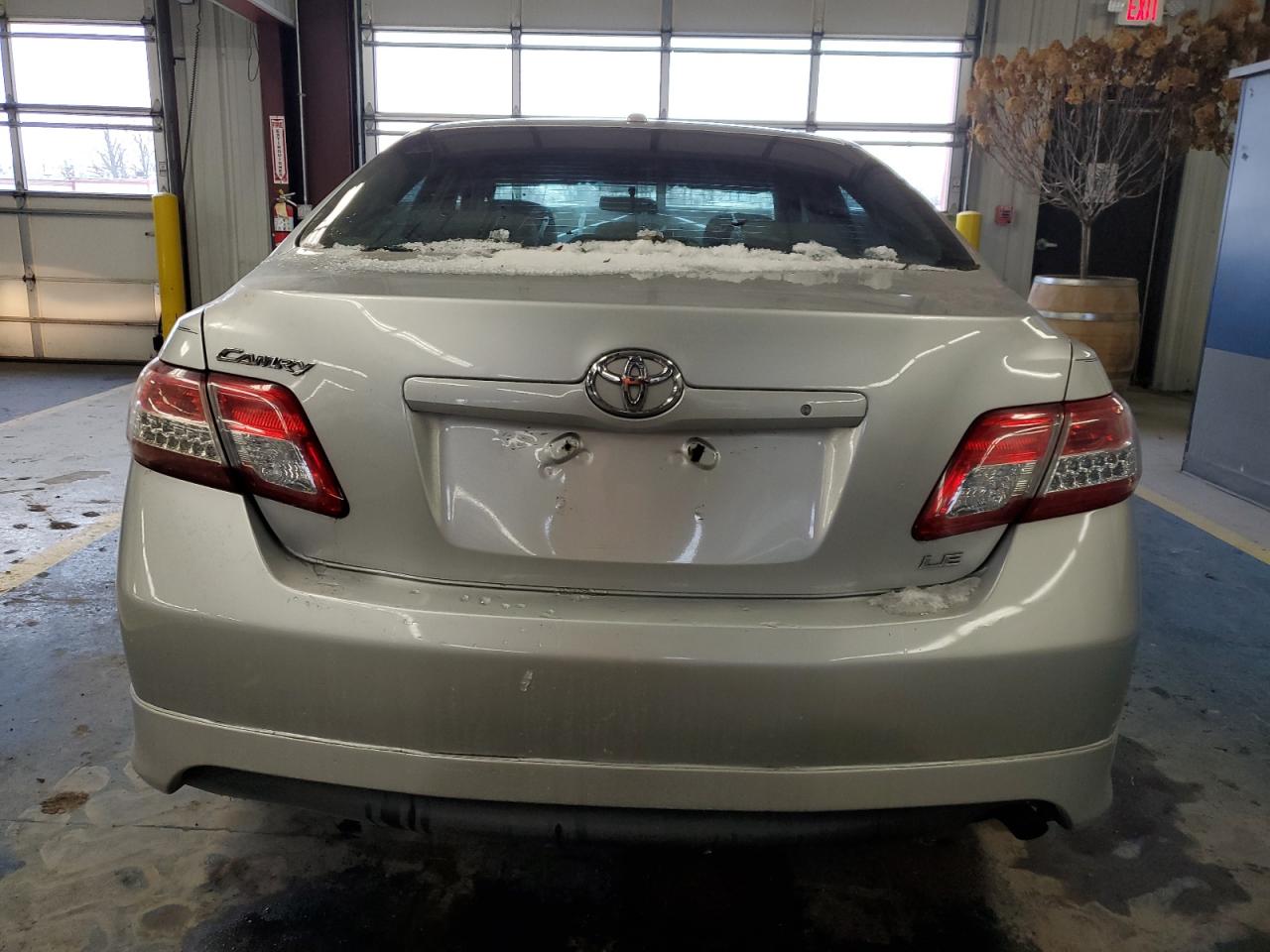 2011 Toyota Camry - Image 6