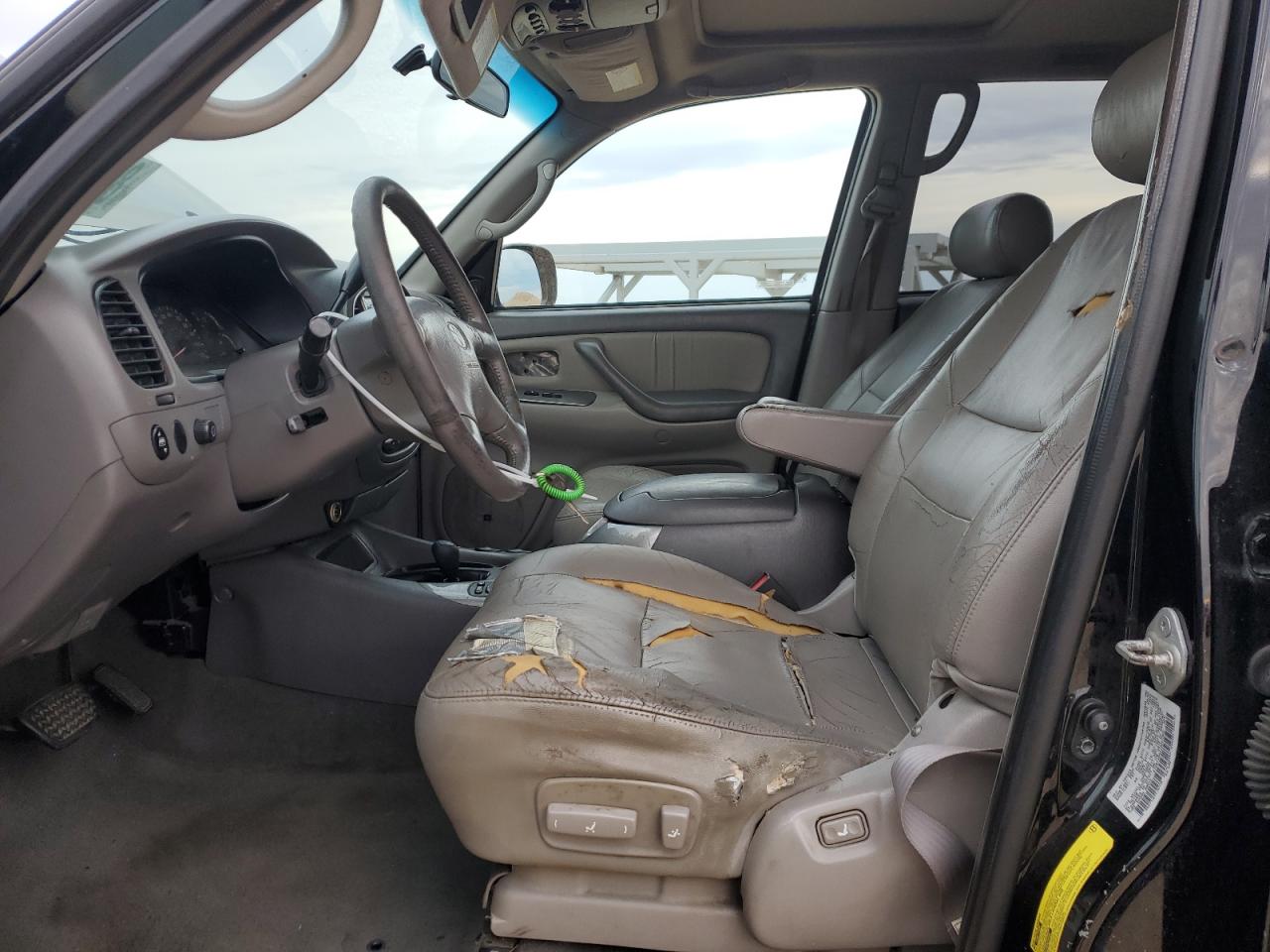 2001 Toyota Sequoia - Image 7