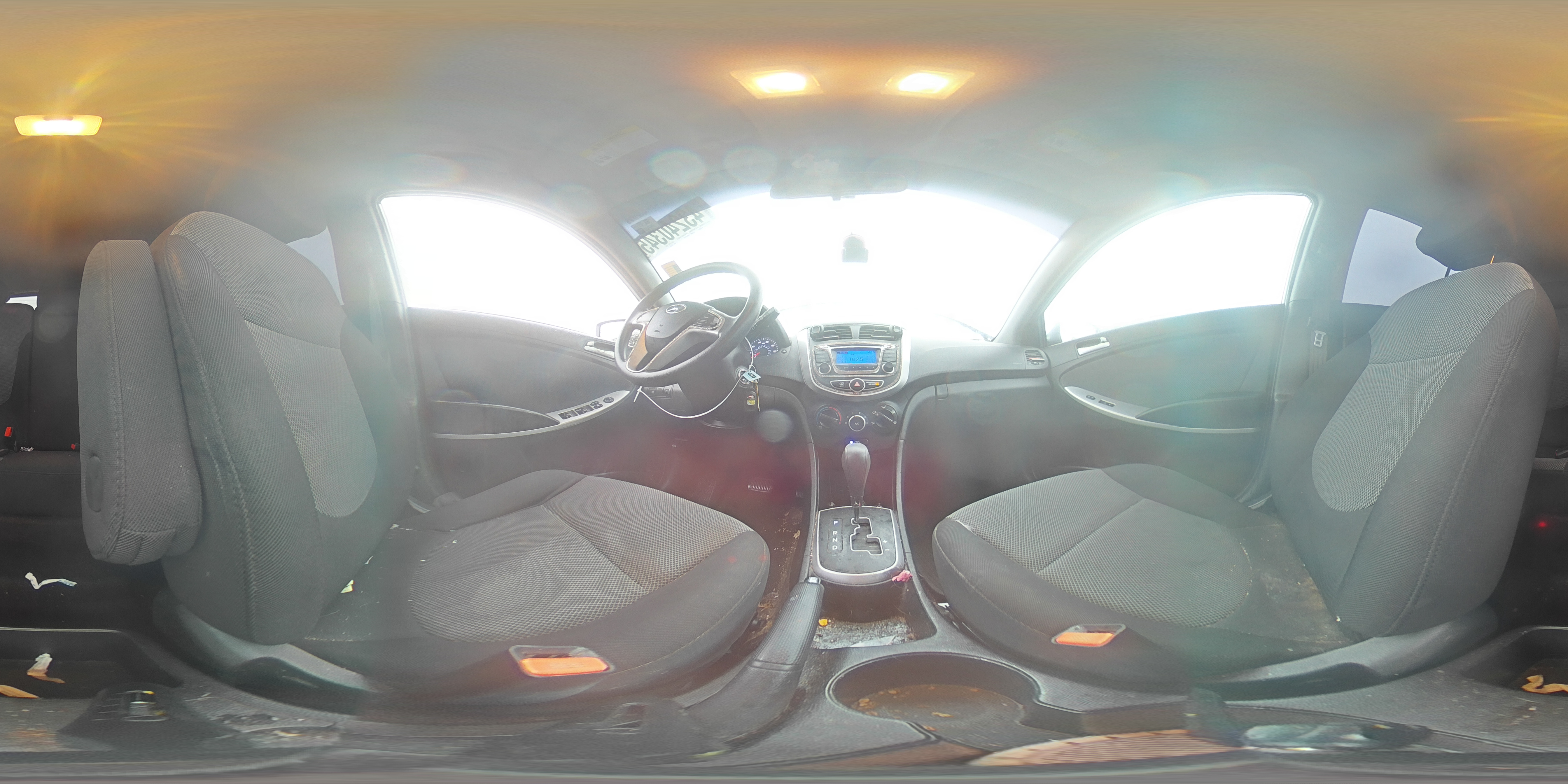 2014 Hyundai Accent - Image 12