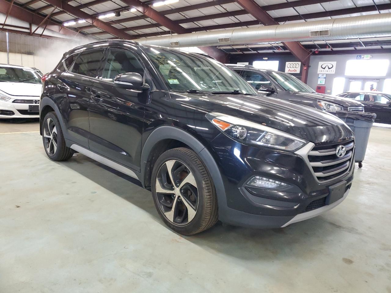 VIN KM8J3CA2XHU567667 2017 HYUNDAI TUCSON no.4