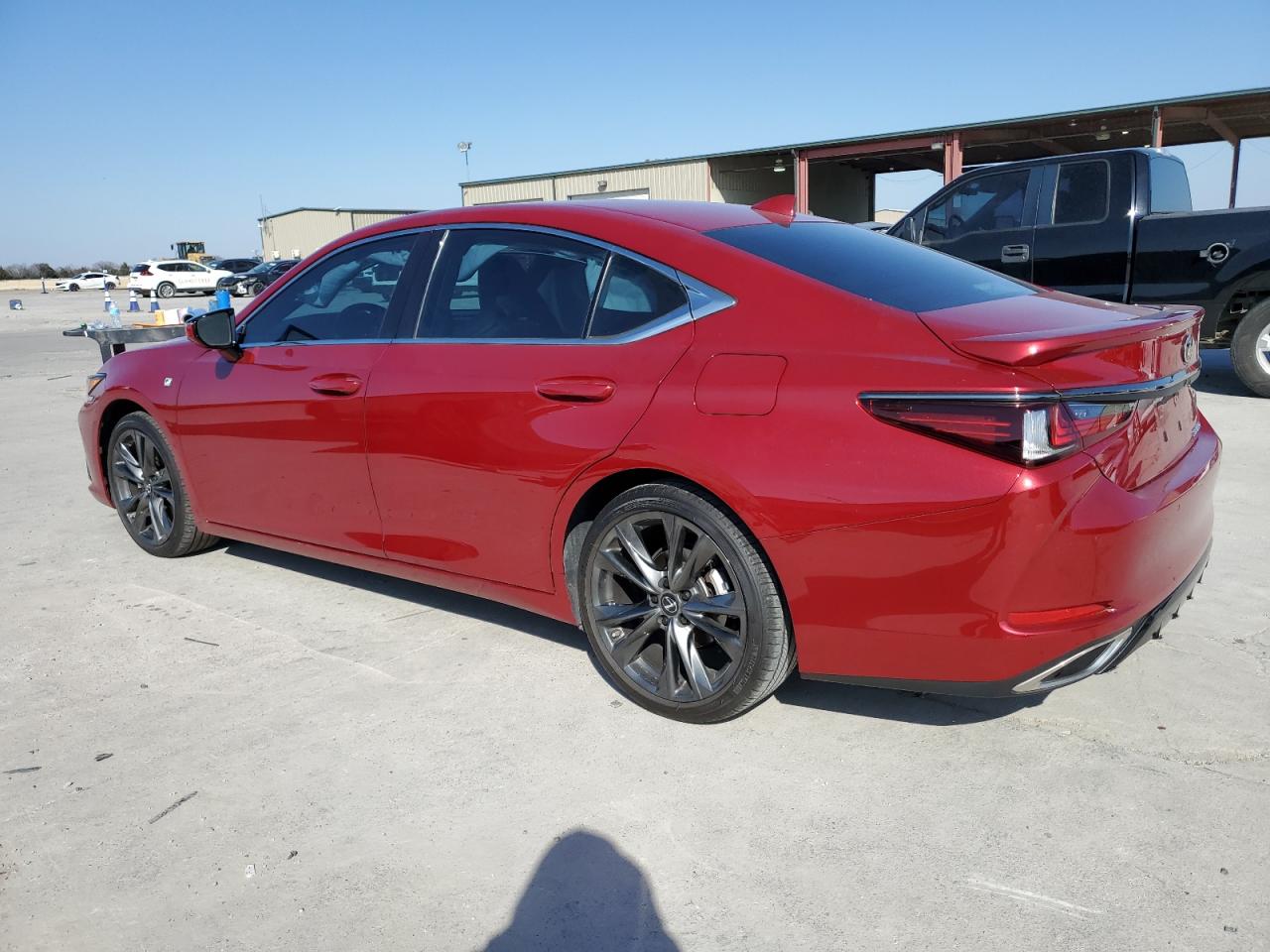 2022 Lexus ES - Image 2