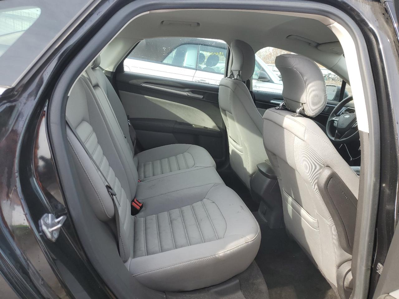 2014 Ford Fusion - Image 10