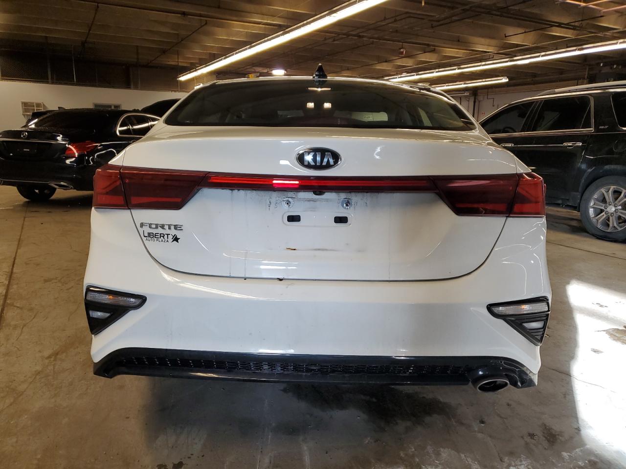 2019 Kia Forte - Image 6