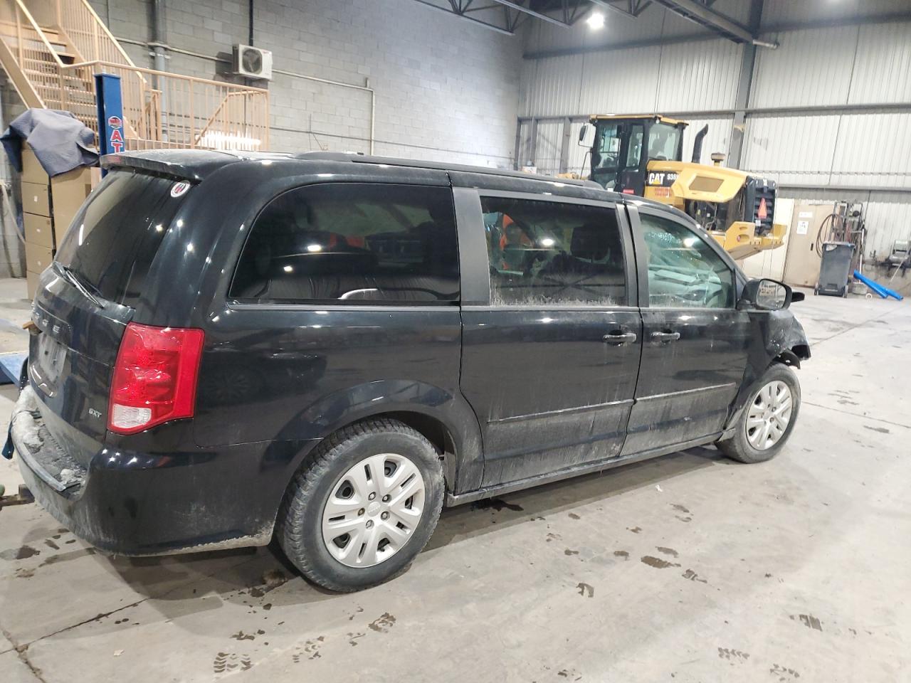2017 Dodge Caravan - Image 3