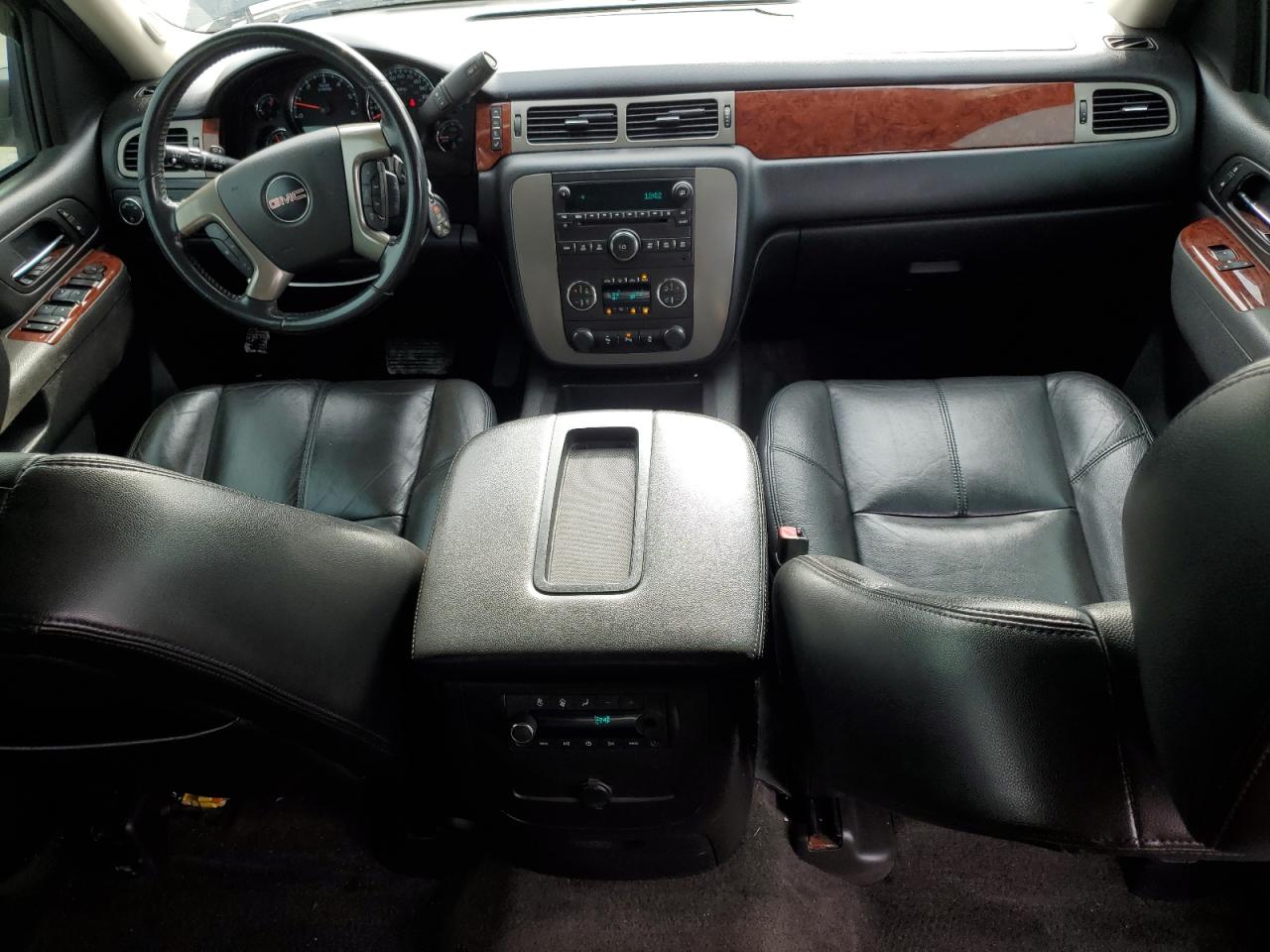 2014 GMC Yukon - Image 8