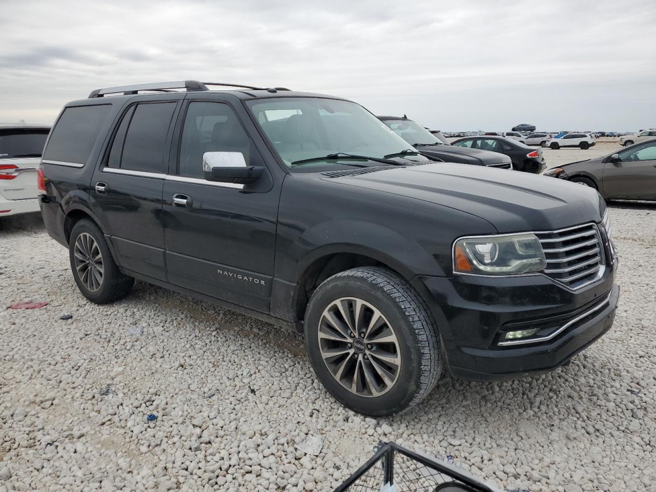 2015 Lincoln Navigator - Image 4