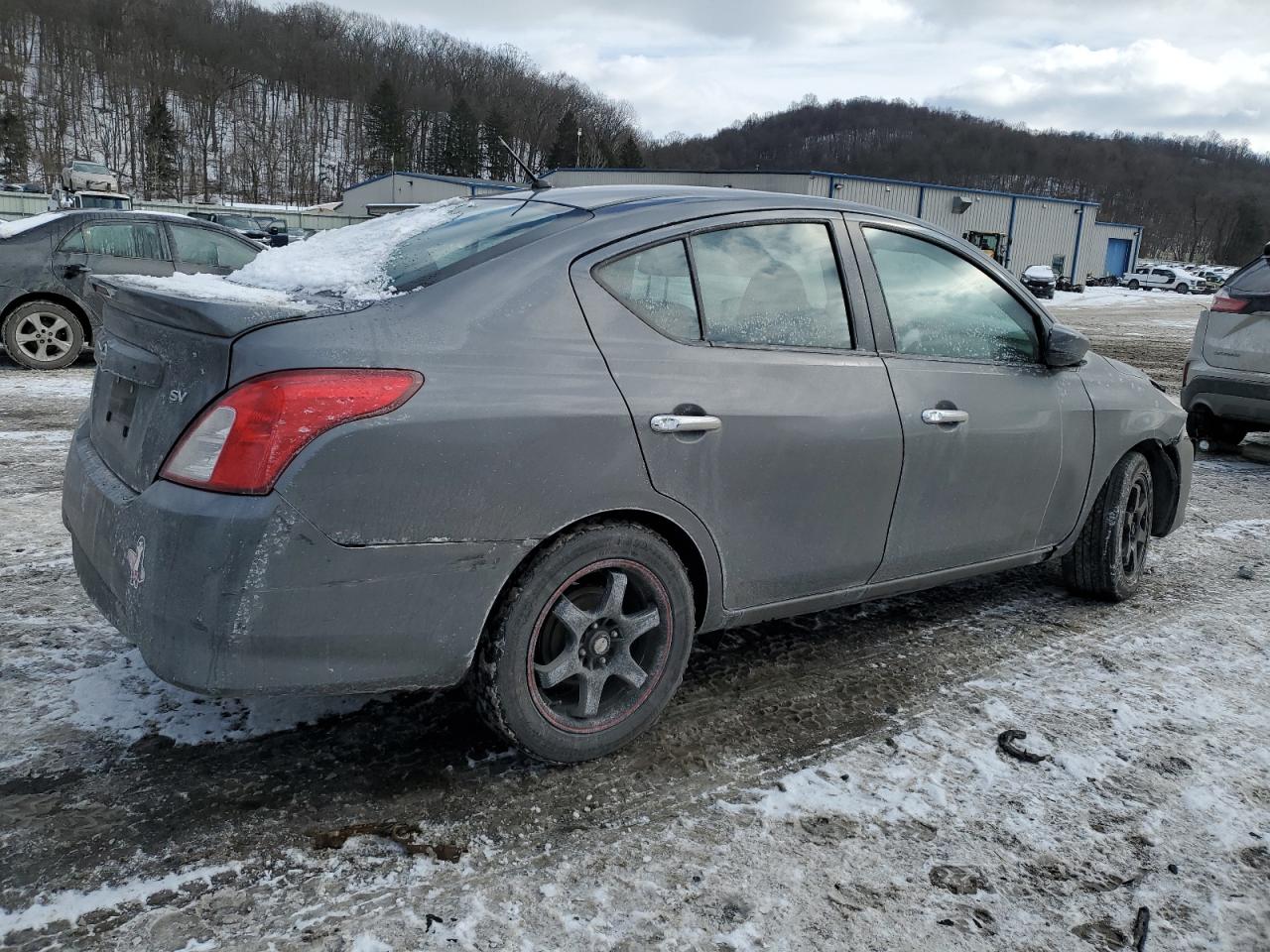 2017 Nissan Versa - Image 3
